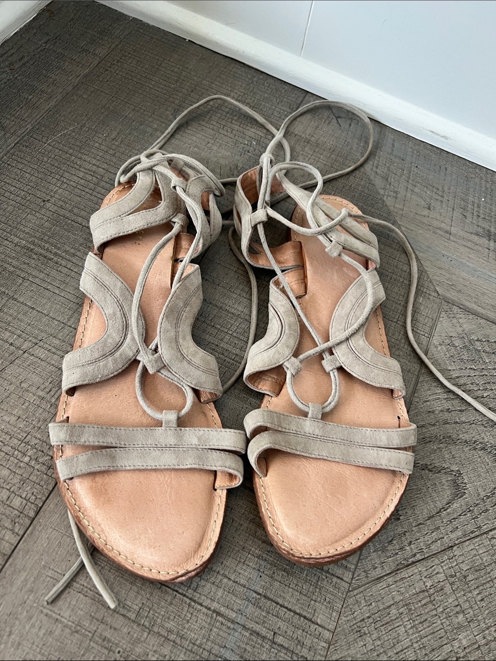 Halogen Women's Taupe Lace-Up Gladiator Sandals size 8